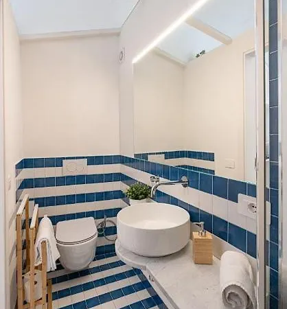 Βίλα ! Located In The Heart Of Sorrentowith Terrace !